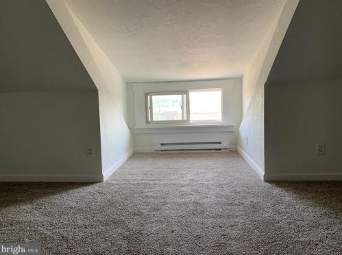 1723 Paxton St, Harrisburg PA 17104-2636 exterior