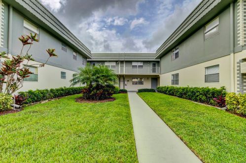 663 Flanders, Delray Beach, FL 33484-5239