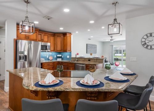 773 Holly Ct, Marco Island FL  34145-1915 exterior