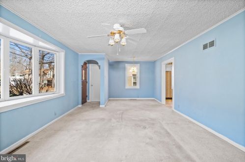 366 Clements Bridge Rd, Runnemede NJ  08078-1919 exterior