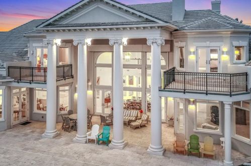 535 Ocean Shore Blvd, Ormond Beach FL  32176-5401 exterior