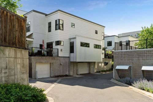 2808 Aldrich Ave, Minneapolis MN 55408-2121 exterior