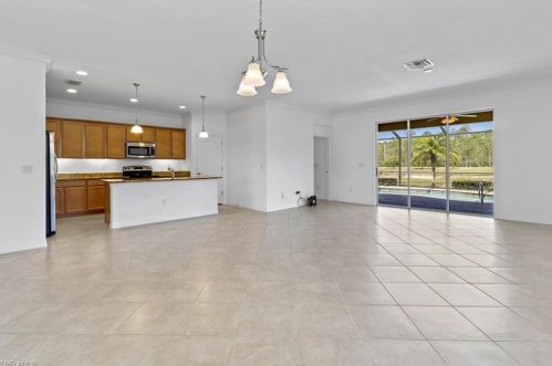 7959 Princeton Dr, Naples FL  34104-6677 exterior