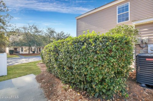 110 Slater St, Bluffton SC  29909-7812 exterior