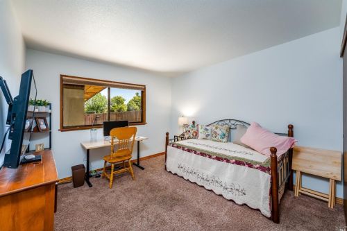 361 Sherry Dr, Ukiah CA  95482-3388 exterior