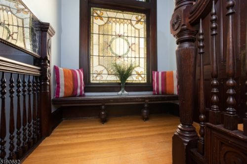 31 Cloverhill Pl, Montclair NJ  07042-4818 exterior