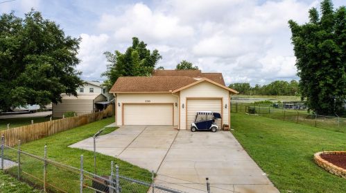 336 Mitnik Dr, Deltona, FL 32738-9357