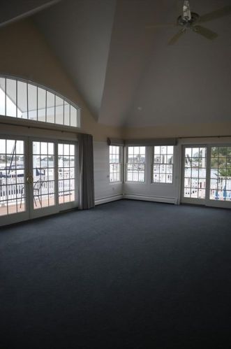 67 Esmond Ave, North Kingstown RI  02852-4903 exterior