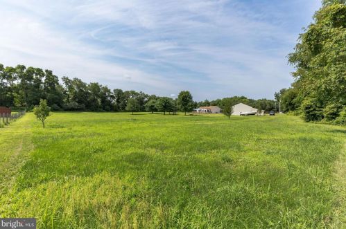 428 New Freedom Rd, Berlin Boro NJ  08009-9514 exterior