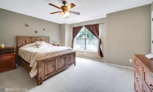 11818 Broadway, Crown Point IN  46307-8877 exterior