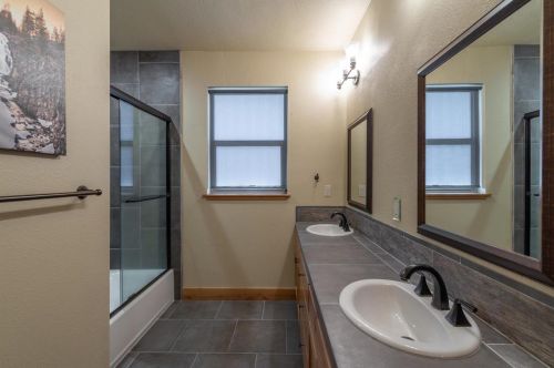 11639 Rocky Ln, Truckee CA  96161-4933 exterior