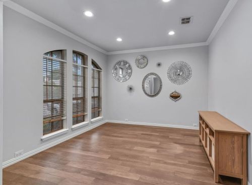 3808 Cherokee Dr, Bedford TX  76021-3110 exterior