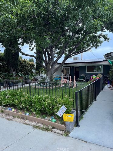 19233 Pleasantdale St, Santa Clarita, CA 91351-3335