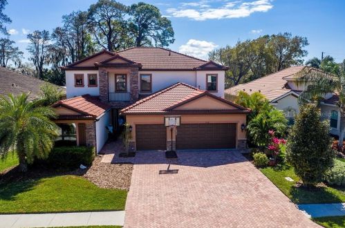 2614 Grand Lakeside Dr, Palm Harbor, FL 34684-1050