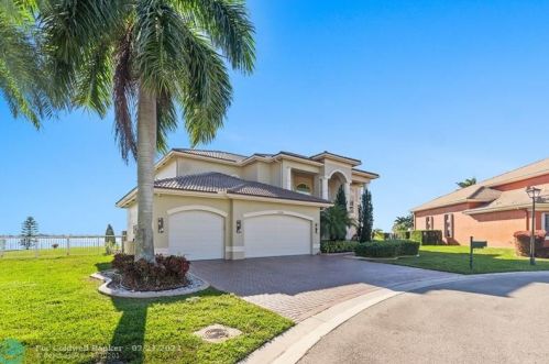 19544 42nd Ct, Hollywood, FL 33029-2748