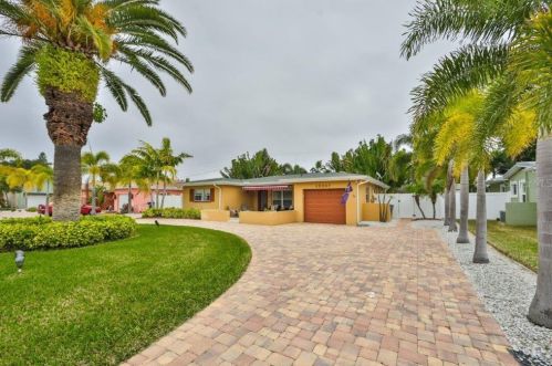 10207 4th St, Saint Petersburg, FL 33706-3111