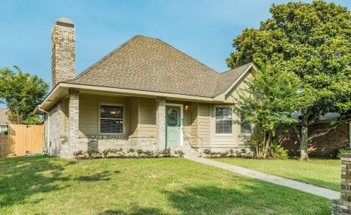 62 Campeche Cir, Galveston, TX 77554-9361