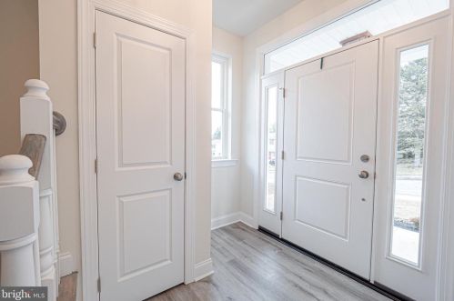 706 Hornblende Ave, Kennett Sq PA  19348-3614 exterior