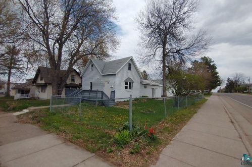 218 17th St, Scanlon MN  55720-1928 exterior