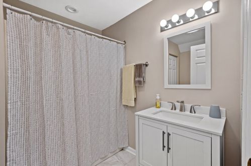 323 Saddlebrook Rd, Gibsonia PA  15044-7809 exterior