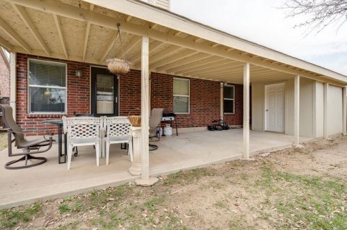 4705 Heron Pond Ln, Denton TX  76208-6809 exterior