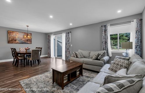 18 Woodmere Ct, East Freehold NJ  07728-4016 exterior