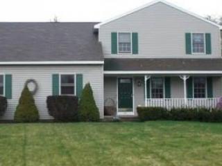 33 Armstrong Cir, Altamont, NY 12009-6200