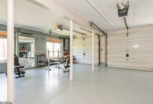 11 Kearny Dr, Wantage NJ  07461-3928 exterior