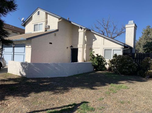 6476 Calle Pavana, San Diego, CA 92139-2334