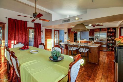 7240 Camino Sin Vacas, Tucson AZ  85718-1275 exterior