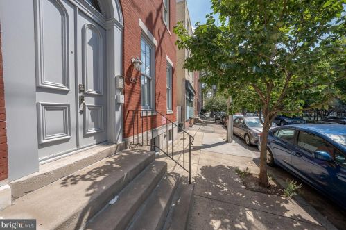 609 18th St, Philadelphia PA  19130-3301 exterior