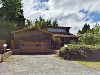 4104 York St, Bellingham, WA 98229-5010