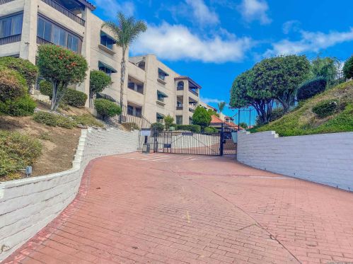 2540 Clairemont Dr, San Diego CA 92117-6629 exterior