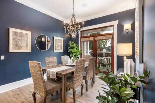 5250 Appian Way, Long Beach CA  90803-1901 exterior