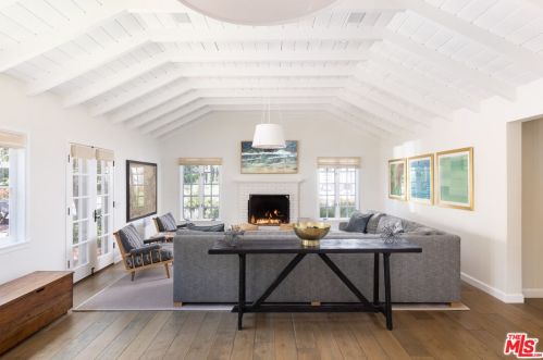 1564 Ramona Ln, Santa Barbara CA  93108-2634 exterior