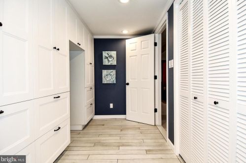 8913 Lagrange St, Lorton VA  22079-1626 exterior