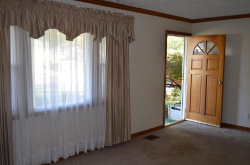 413 Madison Dr, West Jefferson, OH 43162-1303