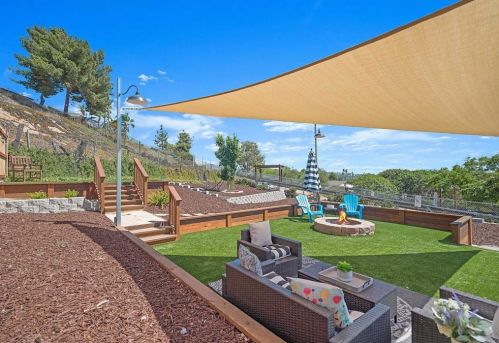 6025 Kelton Ave, La Mesa CA  91942-2728 exterior