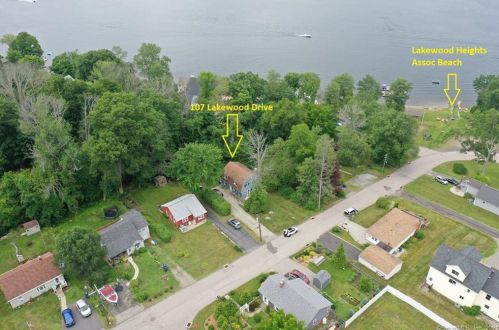 107 Lakewood Dr, Coventry, CT 06238-2717