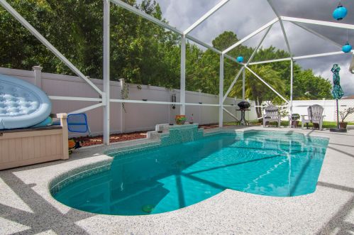 4865 47th Pl, Vero Beach, FL 32967-1000