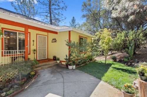20571 Johnston Dr, Grass Valley, CA 95949-7715