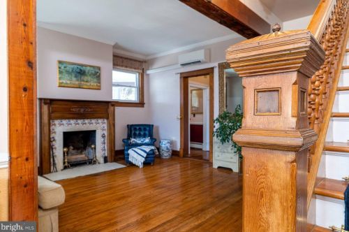 102 High St, Edinburg VA  22824-3084 exterior