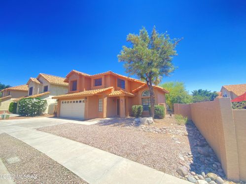 9418 Star Water Dr, Tucson, AZ 85749-8704