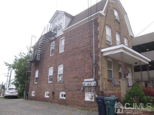 439 Barclay St, Perth Amboy, NJ 08861-3128