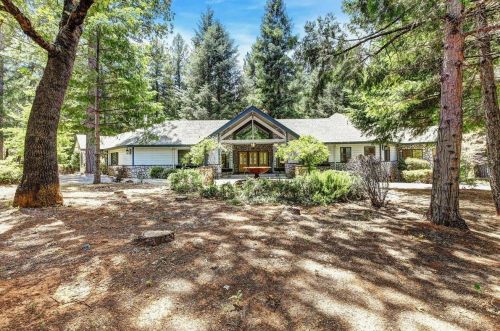12642 Bradford Dr, Grass Valley, CA 95945-9722