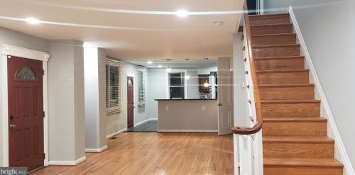 850 Longshore Ave, Philadelphia PA  19111-4423 exterior