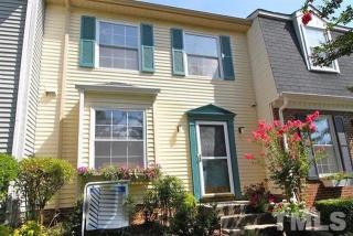 220 Rosebrooks Dr, Cary, NC 27513-3609
