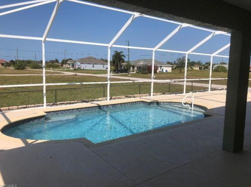 314 24th Pl, Cape Coral, FL 33993-4322