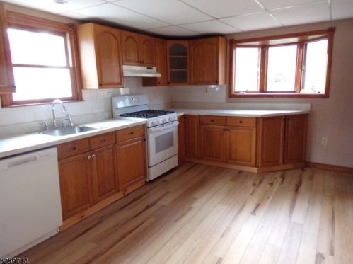 179 Whitehall Rd, Andover NJ  07821-3141 exterior