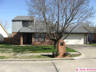 5432 Woodland Rd, Bartlesville, OK 74006-7815